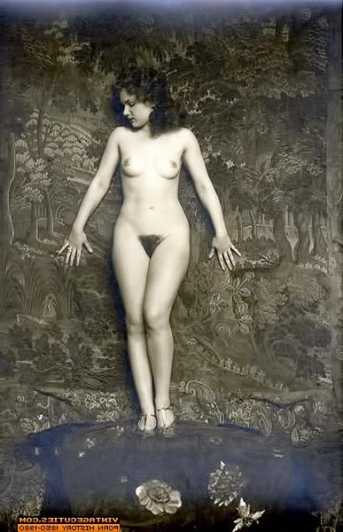10P Sexy nude ladies in vintage erotica photos from 1900s