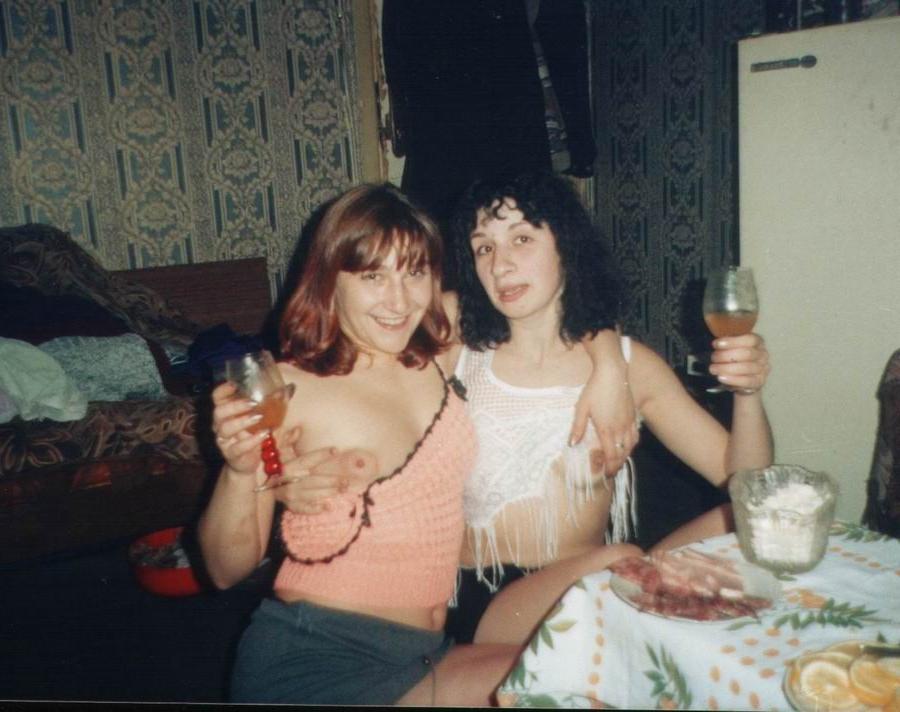 16P retro russian girls posing nude for christmas