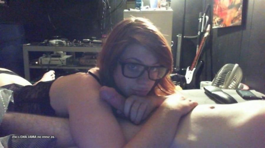 11P Geeky babe plays with her boyfriend's hard cock