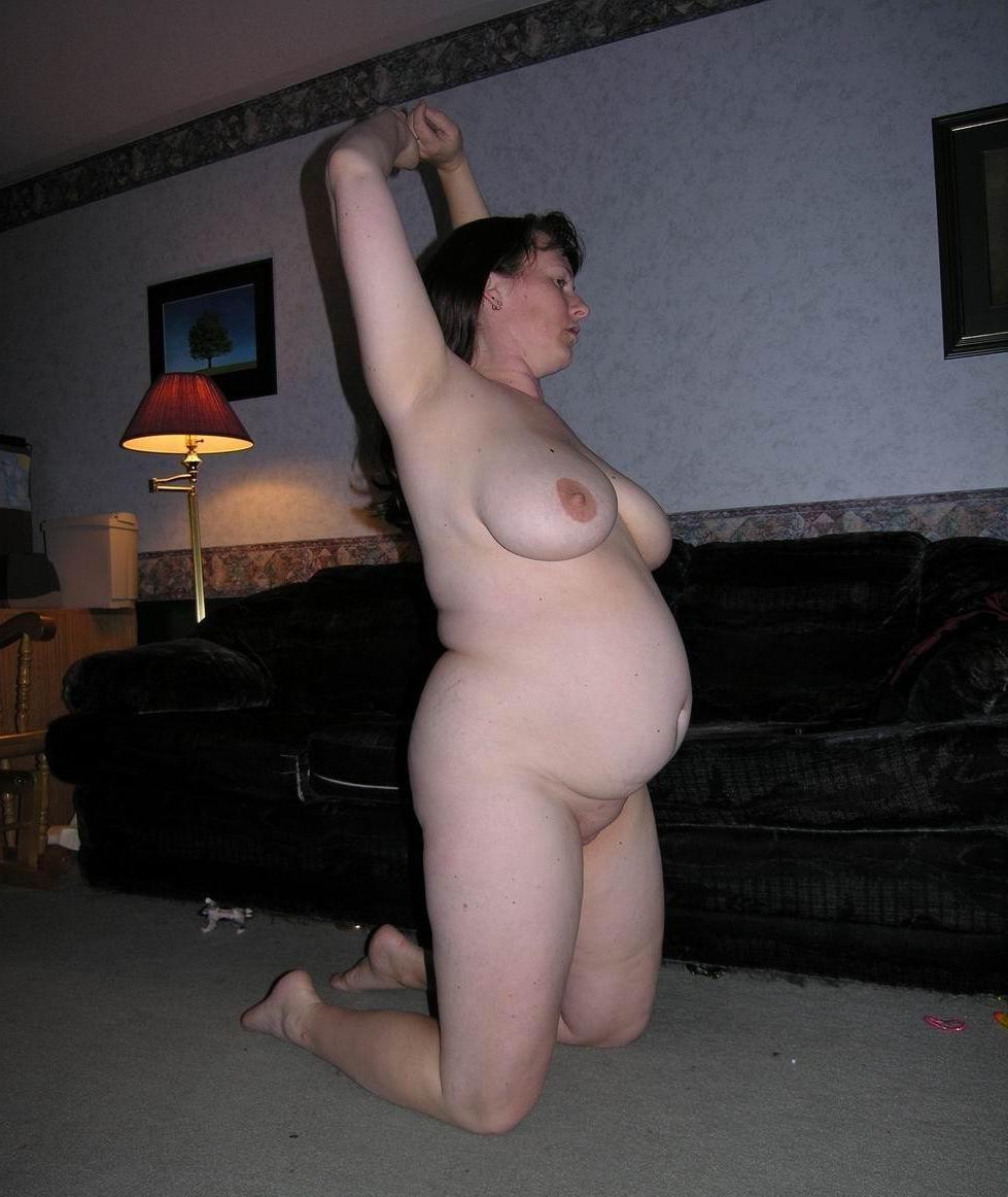 12P Nude pregnant wives