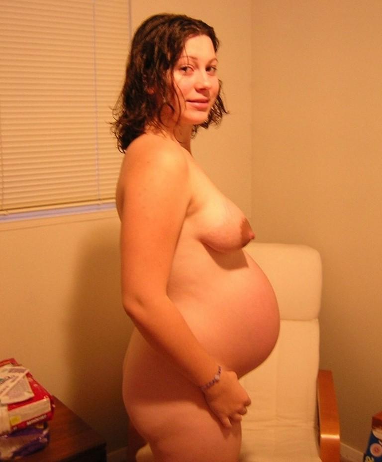 12P Photos of pregnant nudes