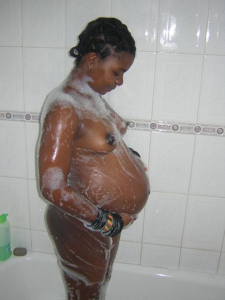 5P Naked pregnant amateurs