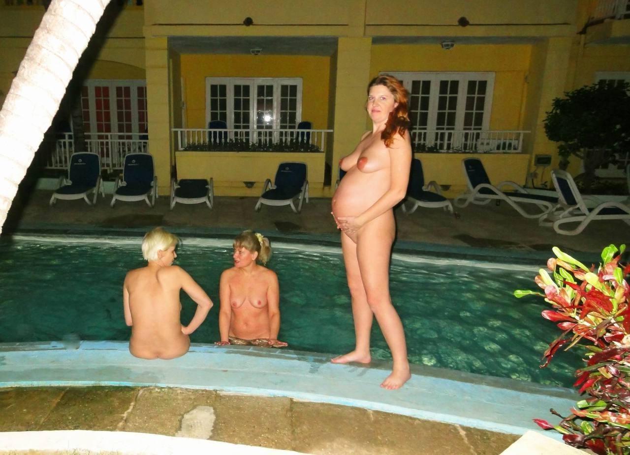 12P Nude pregnant hotties sex photos
