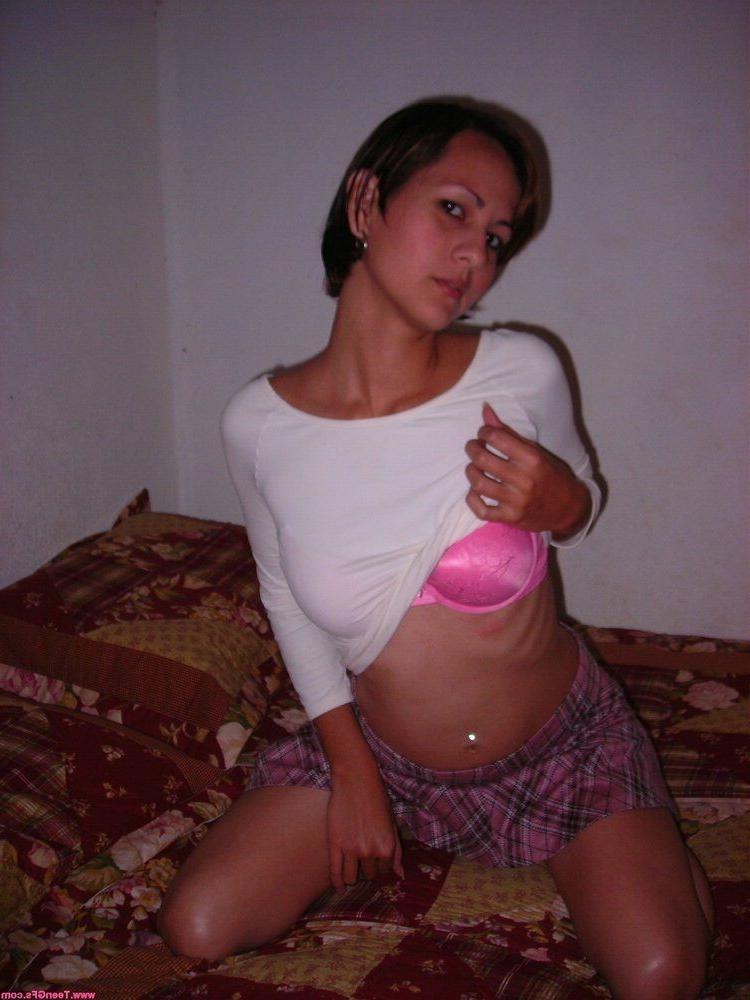15P Teen ex girlfriends posing