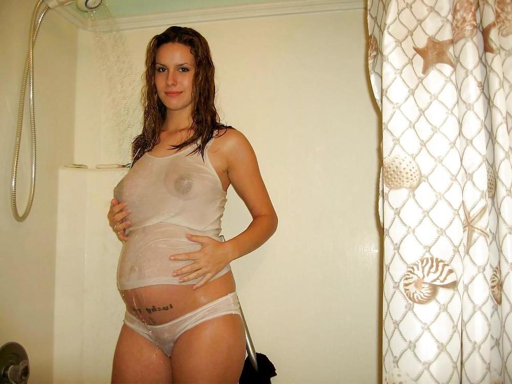 12P Sexy pregnant amateur hottie