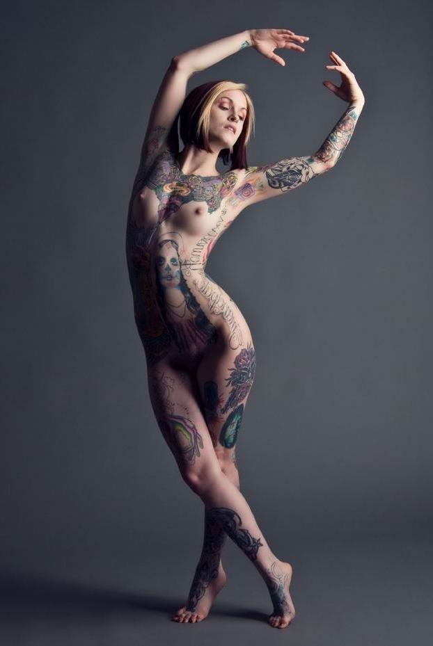 15P Extreme tattoo and piercing