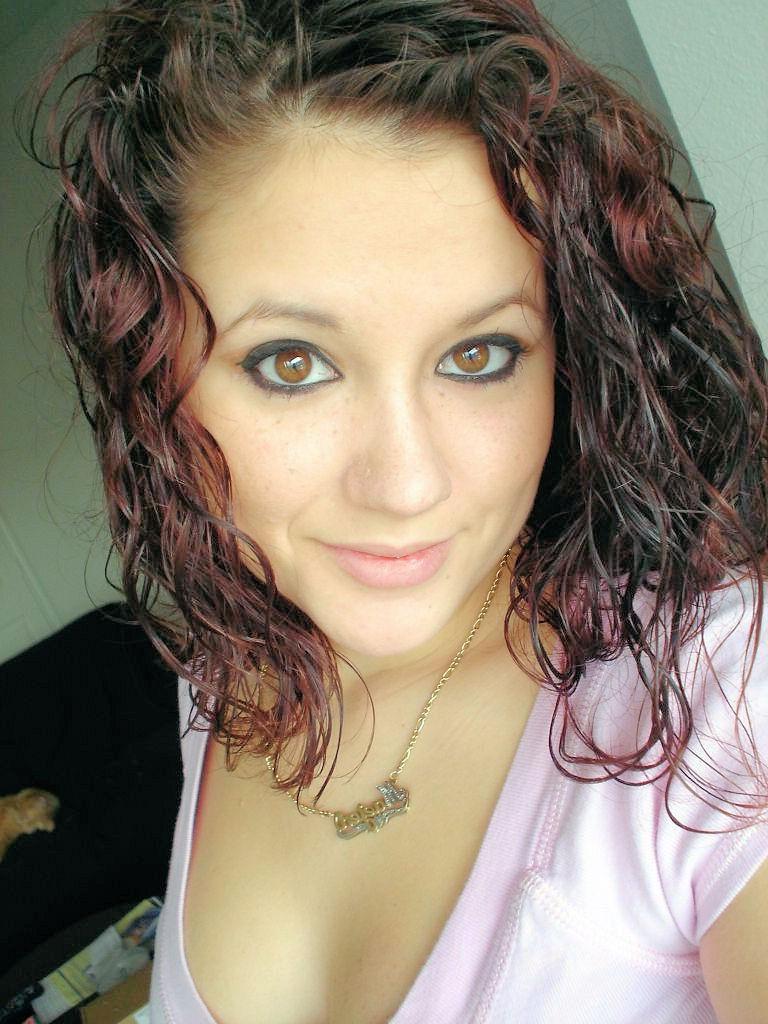 10P Brunette shot when writing boyfriend?s name on body