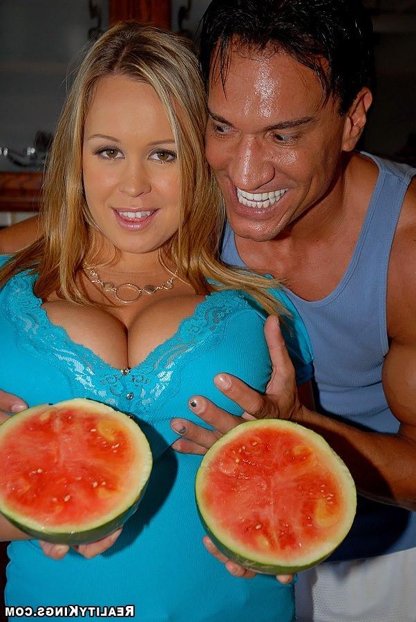 9P Amazing 36ddd brandy shopping for pineapples and melons get her sweet juices suc