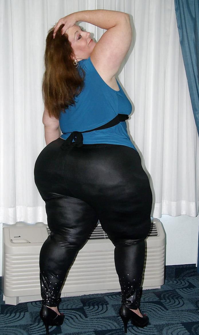 25P Mature-BBW-Ladies 69