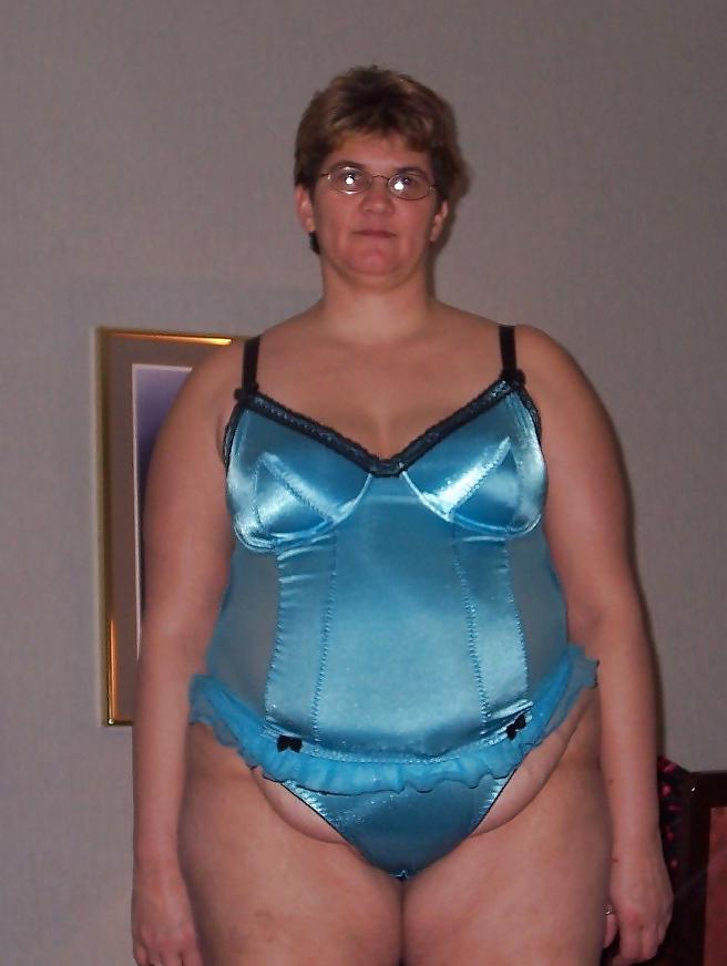 25P Mature-BBW-Ladies 69
