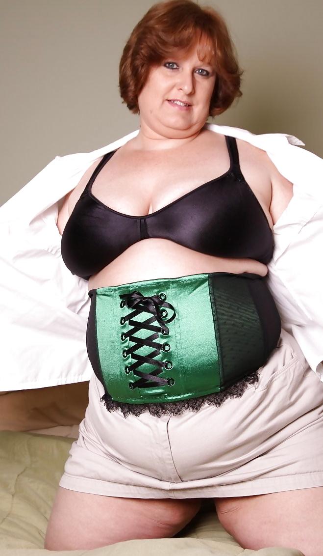 25P Mature-BBW-Ladies 69