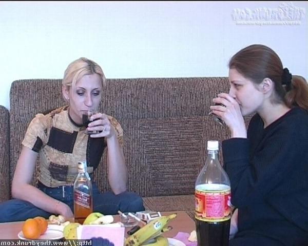 16P Young girls get drunk and play lesbian games with banana