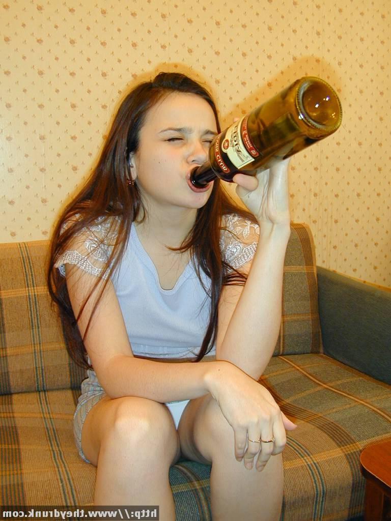 16P Teen gets drunk and thrusts empty bottle into her slit