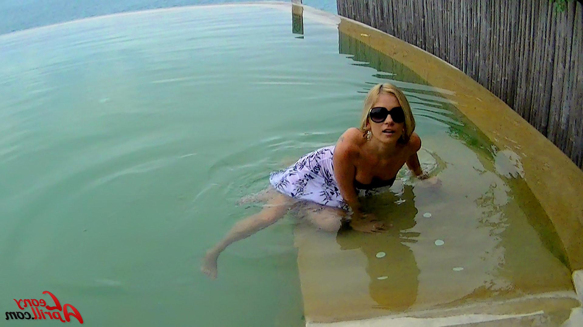 15P A handsome blonde sweetie loves swimming naked in a pool