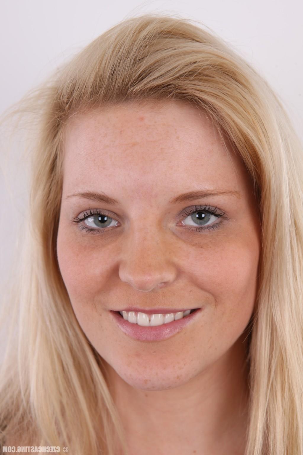 15P Young, innocent, sweet and blonde