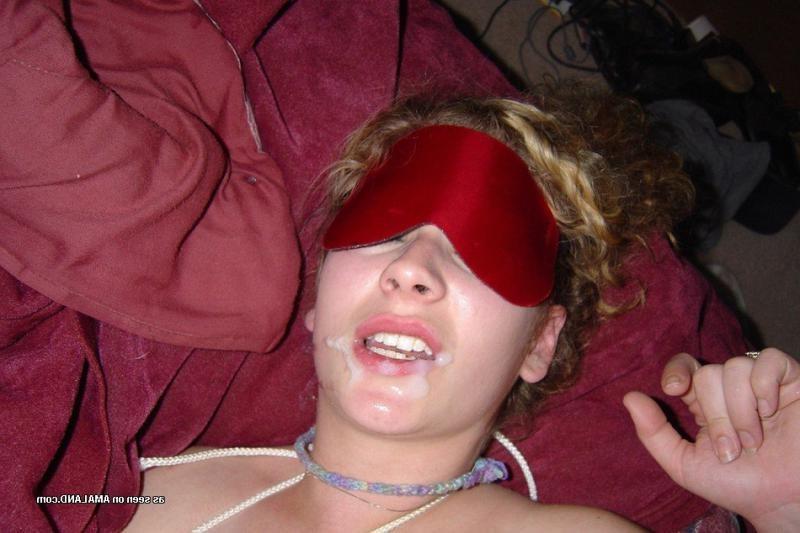 10P Naughty babe getting fucked in both her holes
