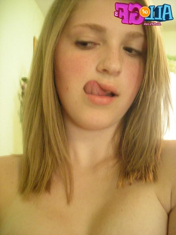 12P Nude girlfriend's surprise on cam