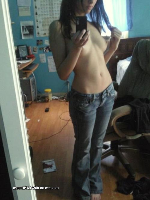 15P Amateur 18 year old exhibitionist girlfriends self shot at home