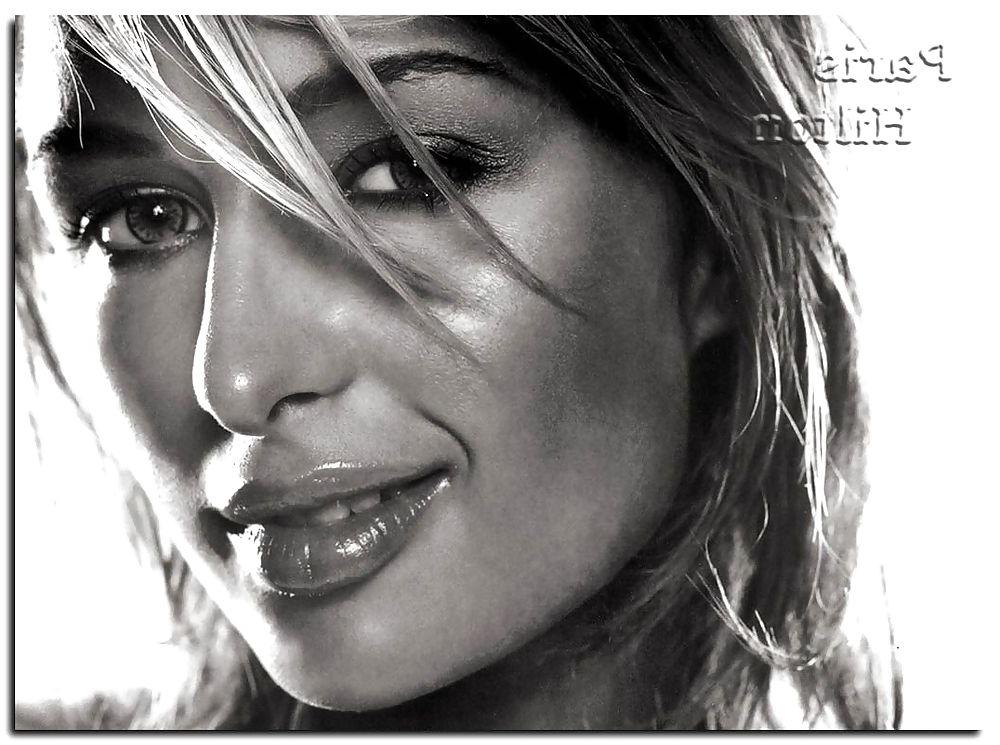 25P Paris Hilton