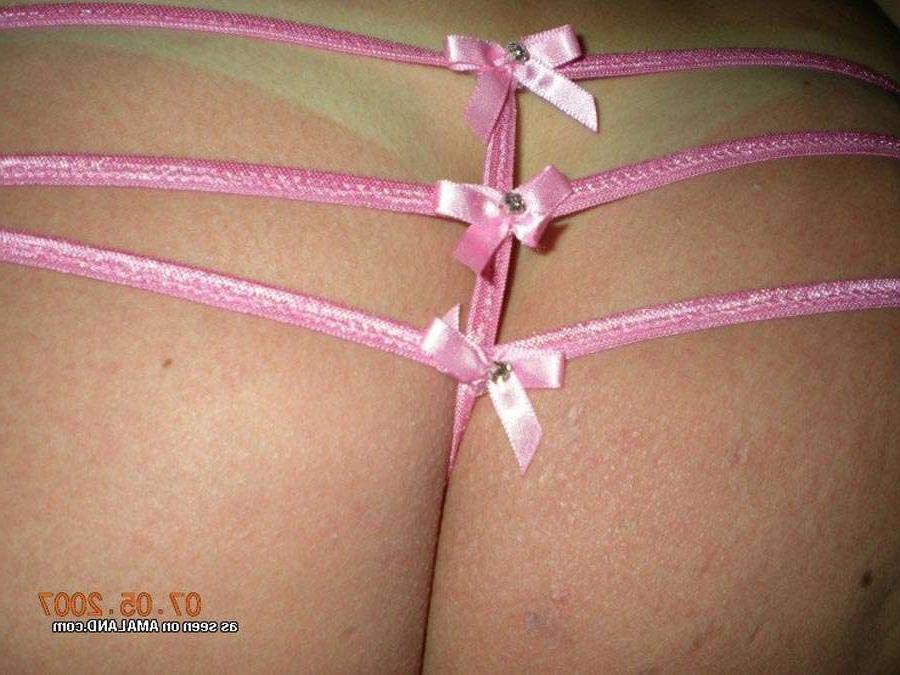 10P Brunette bbw exposing her naked bits