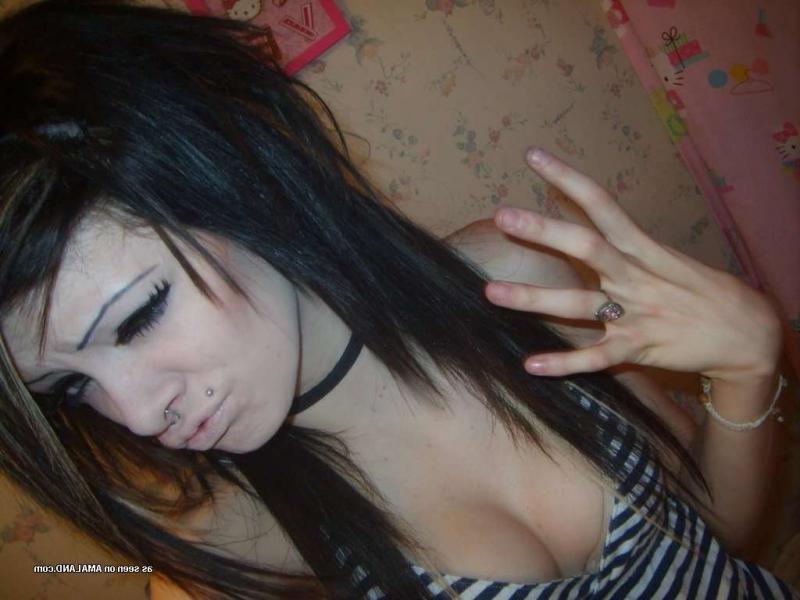 16P Sexy playful scene honey posing for her boyfriend