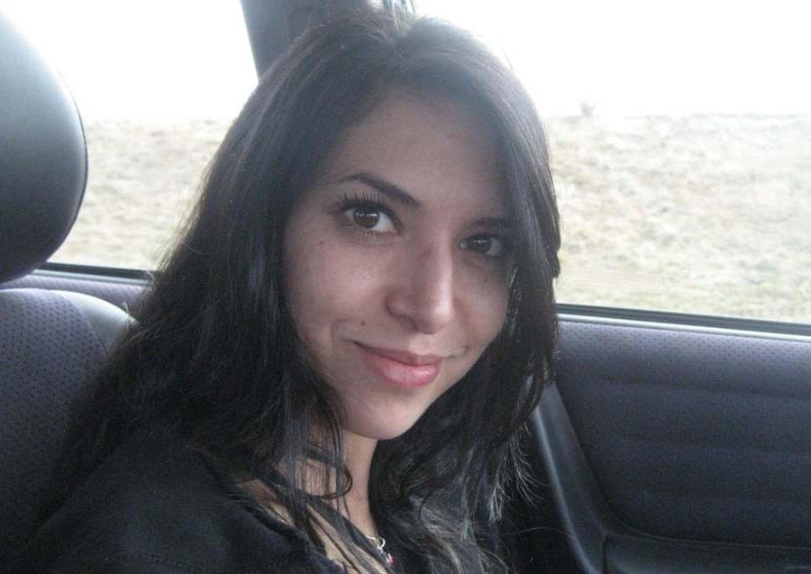 15P Photo compilation of a chick playing with her tight asshole 