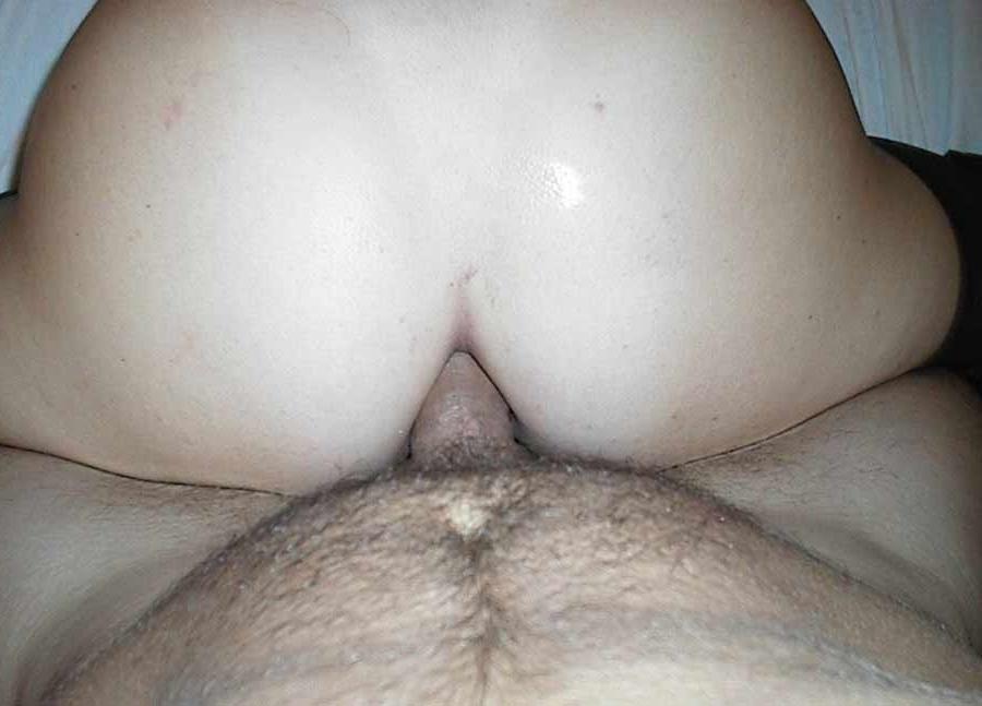 15P Picture gallery of bitches getting stuffed in their buttholes 