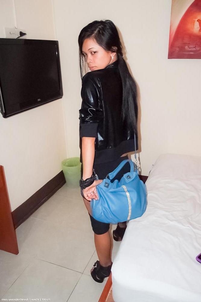 15P Slim tattooed Thai whore barebacked and creamed in Pattaya