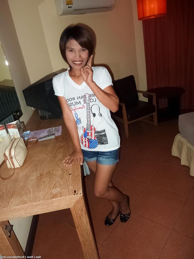 15P Bareback for Pattaya gogo girl Nipa on Walking Street in Thailand