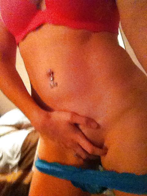 11P She is so damn sexy