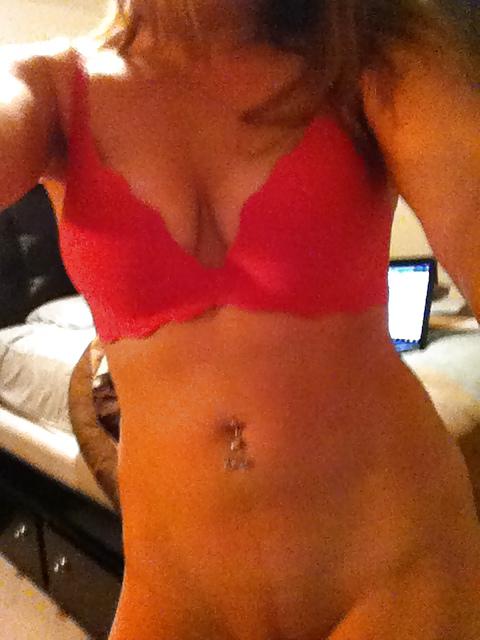 11P She is so damn sexy