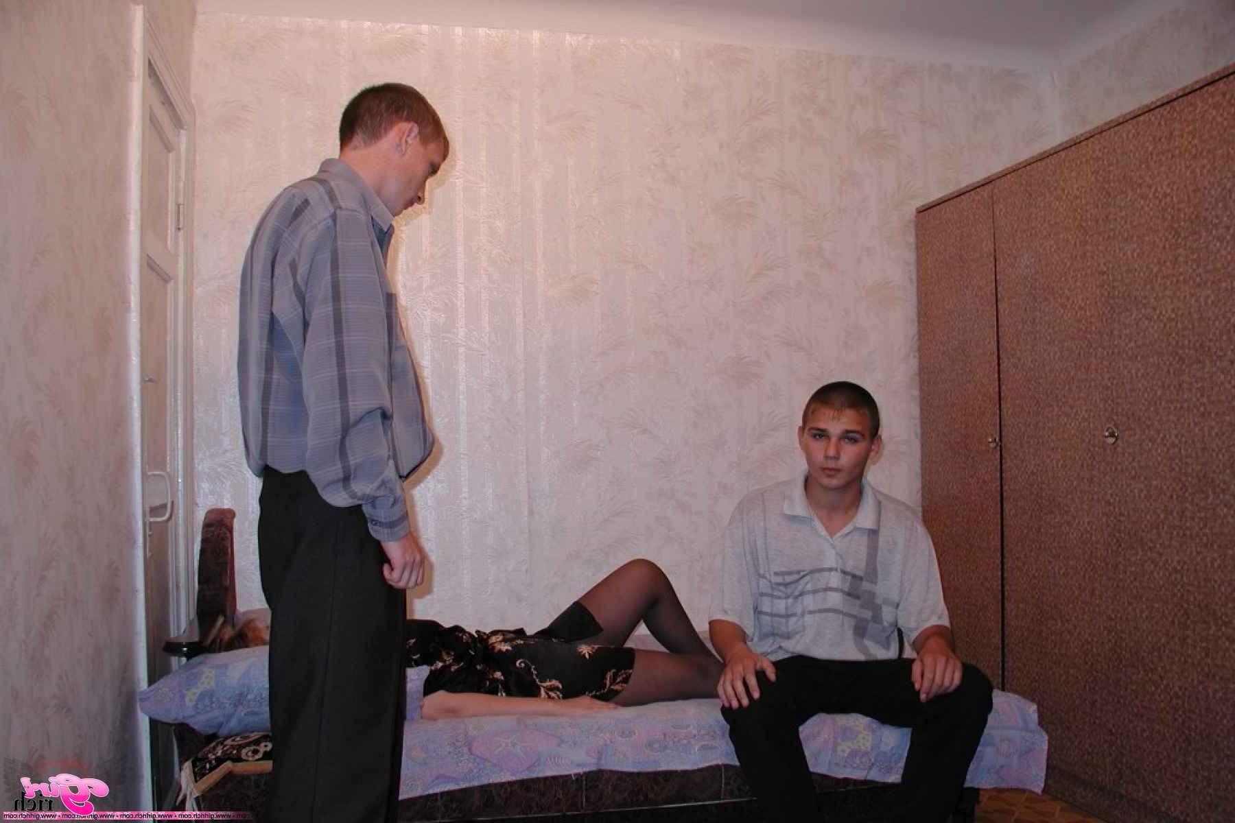18P Paul Tom and Shasha have a fuck and suck fest