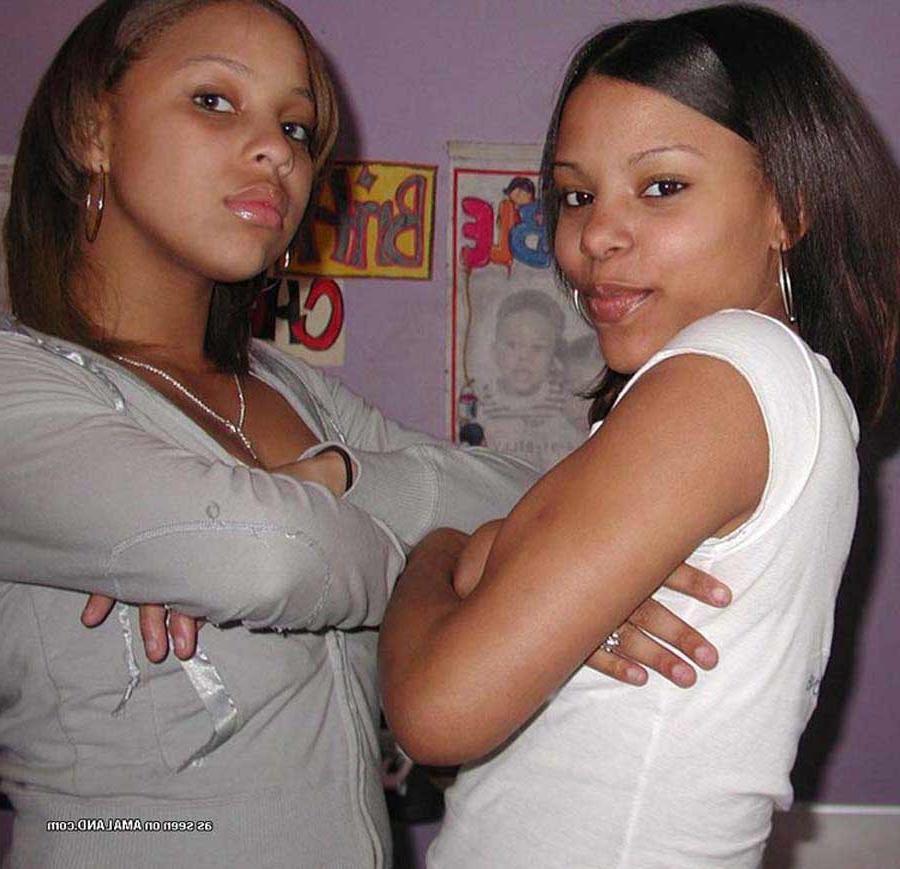 12P Gorgeous babes from the ghetto teasing