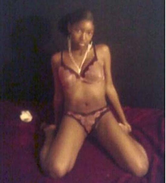 12P Stunning ebony ghetto babes exposed nude