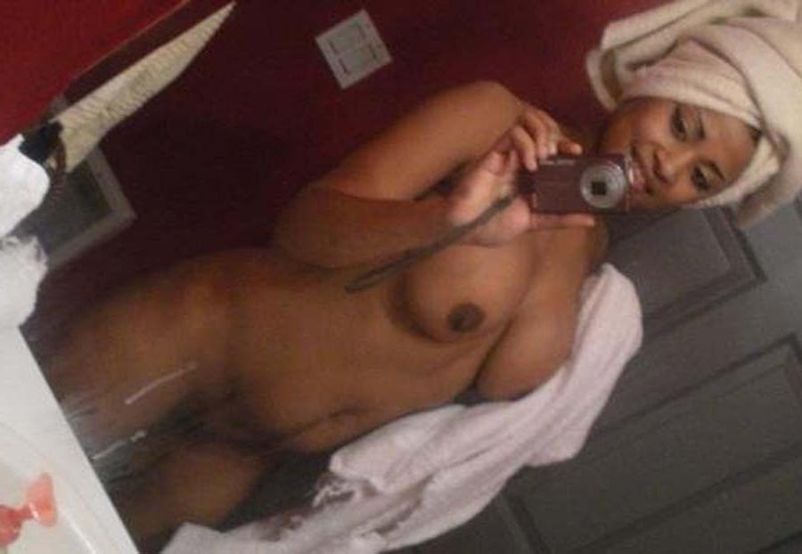 12P Stunning ebony ghetto babes exposed nude