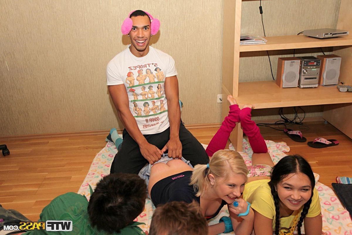 18P Student Sex Parties