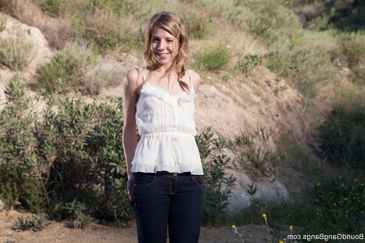 20P Bobby and Cheryl take a day trip up into LA's Tujunga canyon, where on an isolat