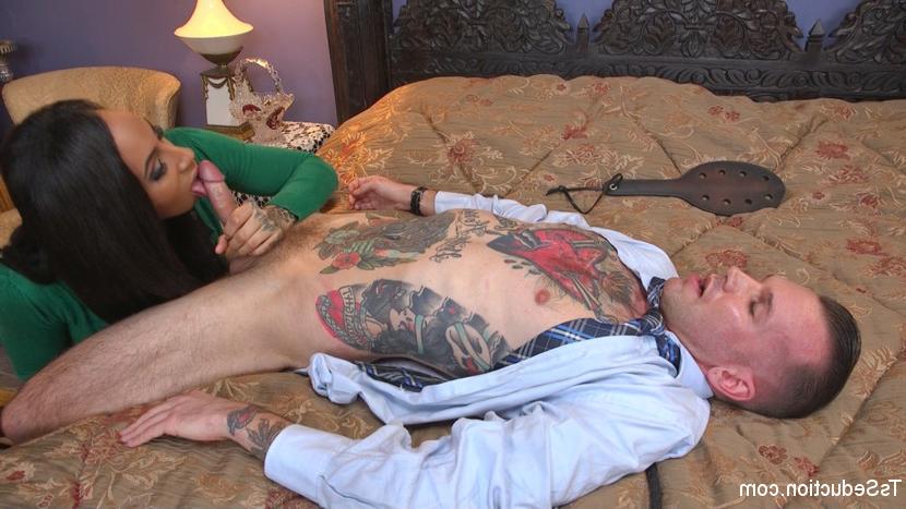 15P Hot TS Babe Gives Guy the Pervy Fuck He's Always Wanted!