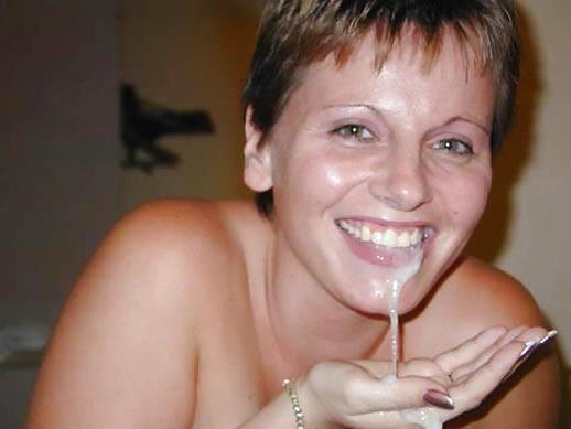 25P Mature moms and wives posing and being used
