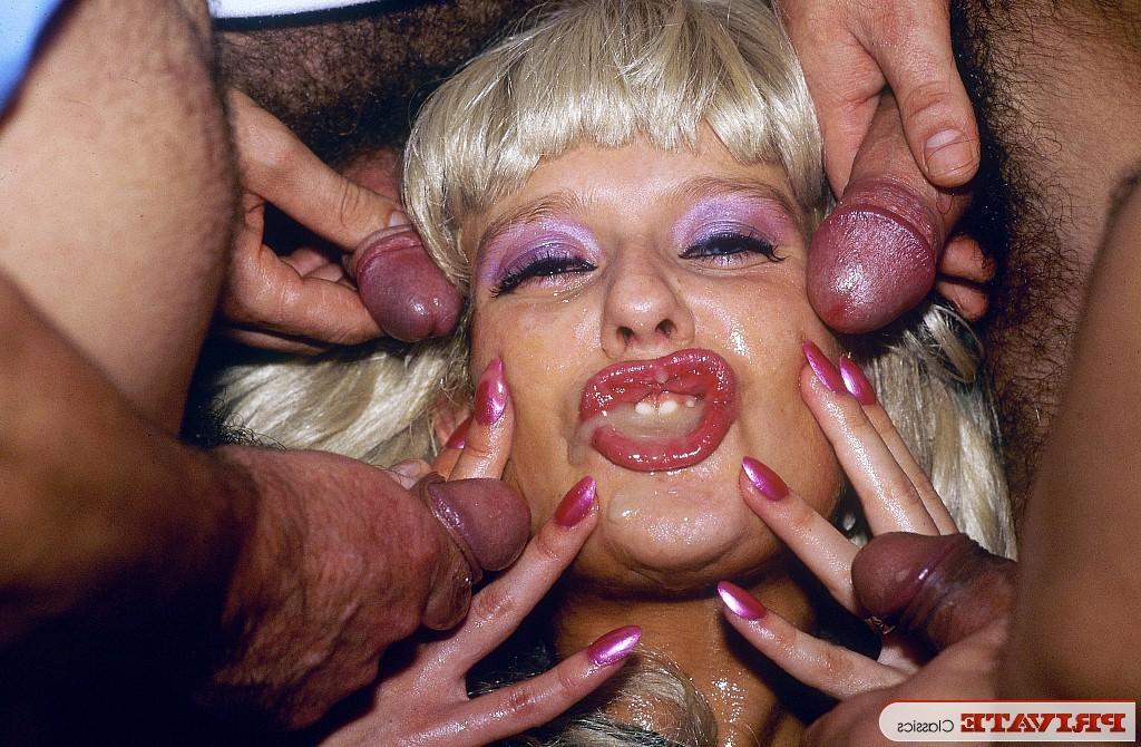 15P Retro blonde in stockings loves swallowing cum from her man