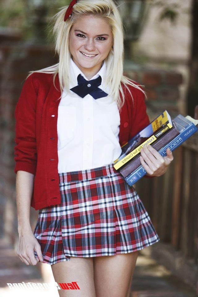 15P Schoolgirl babe Chloe Foster in anal fuck outdoors