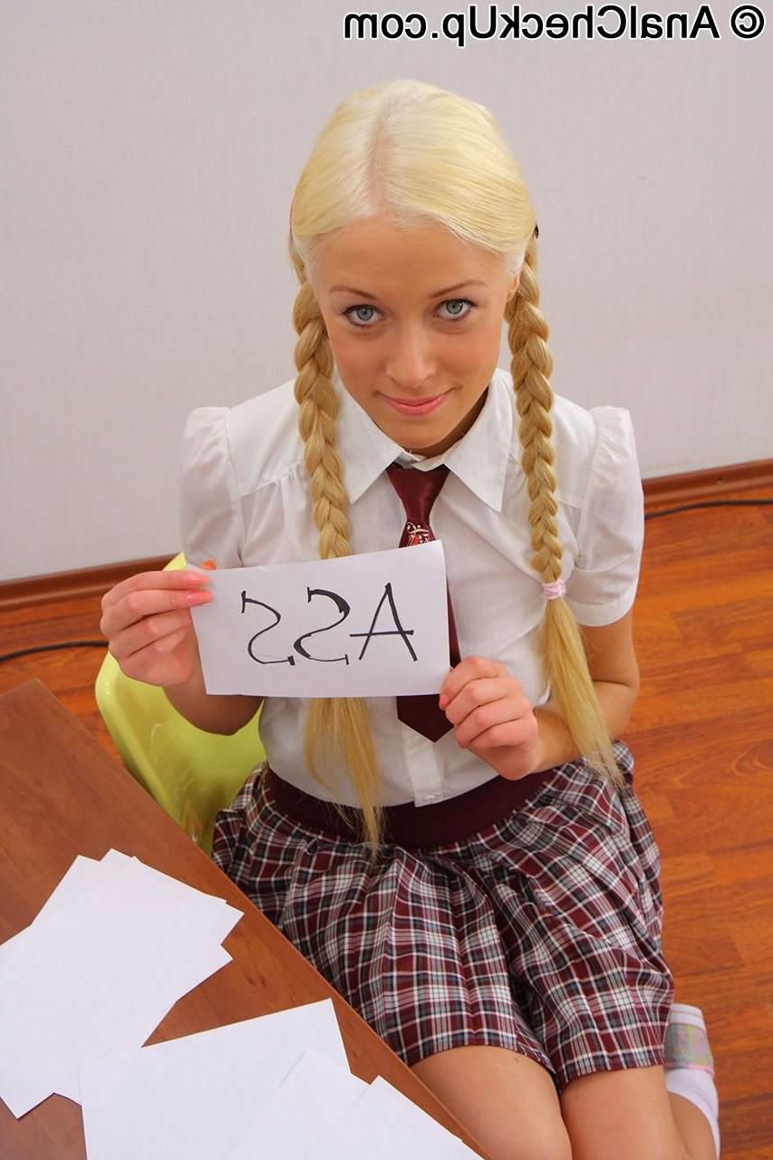 15P Blonde Teena Lipoldino taking anal sex exam in the classroom