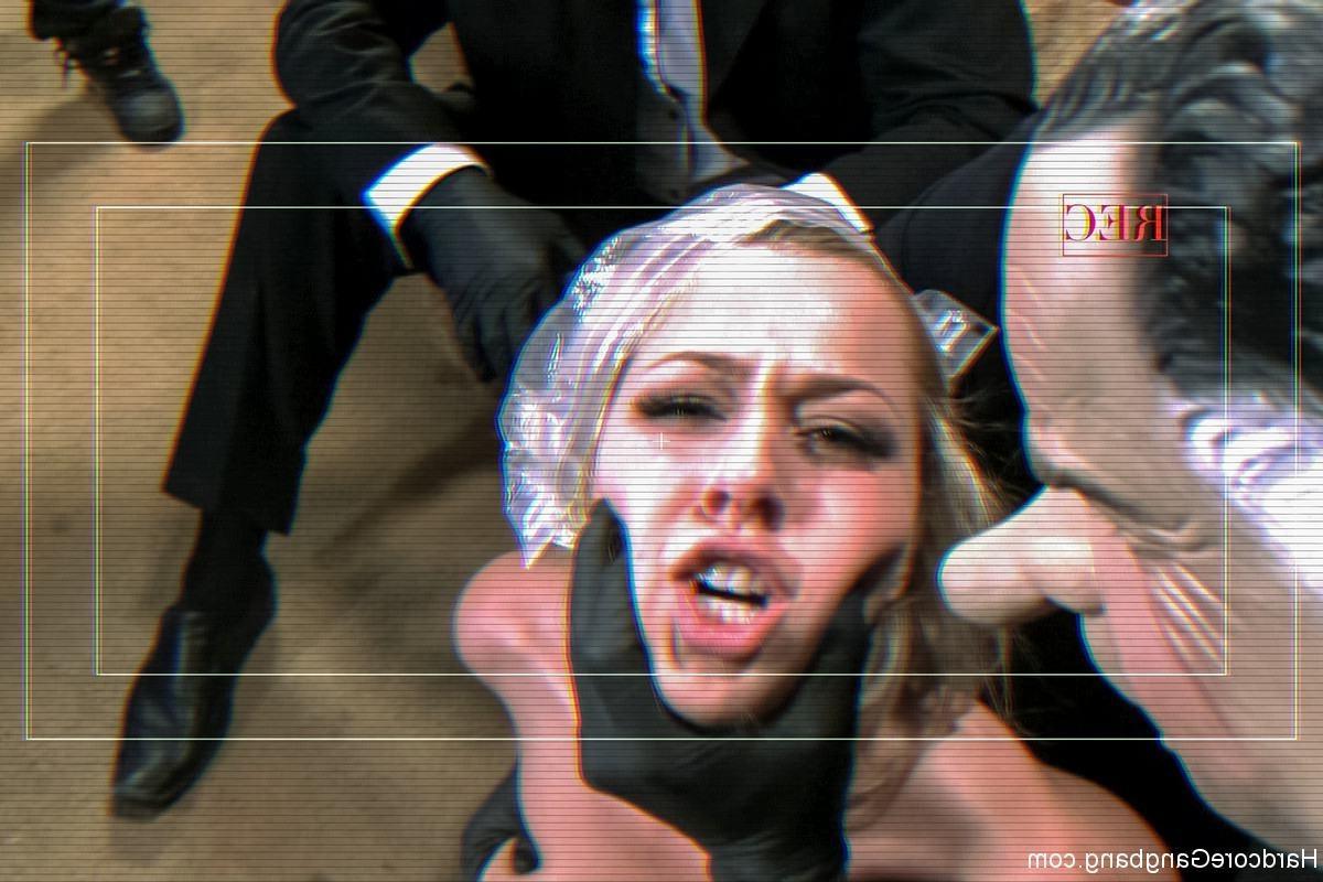 20P Sexy Cutie gets Dp'ed by her Dad's Security Men!