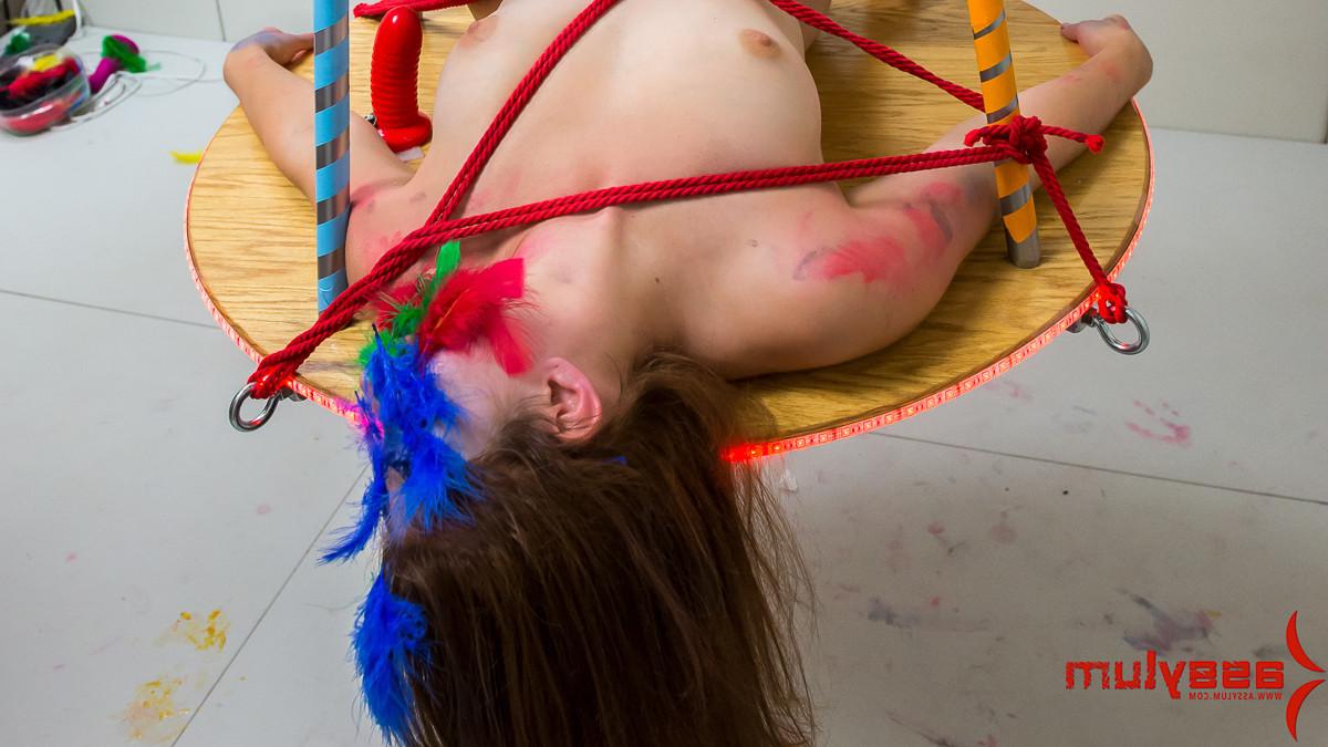 12P Crazy Clowns Fuck In An Odd Way!