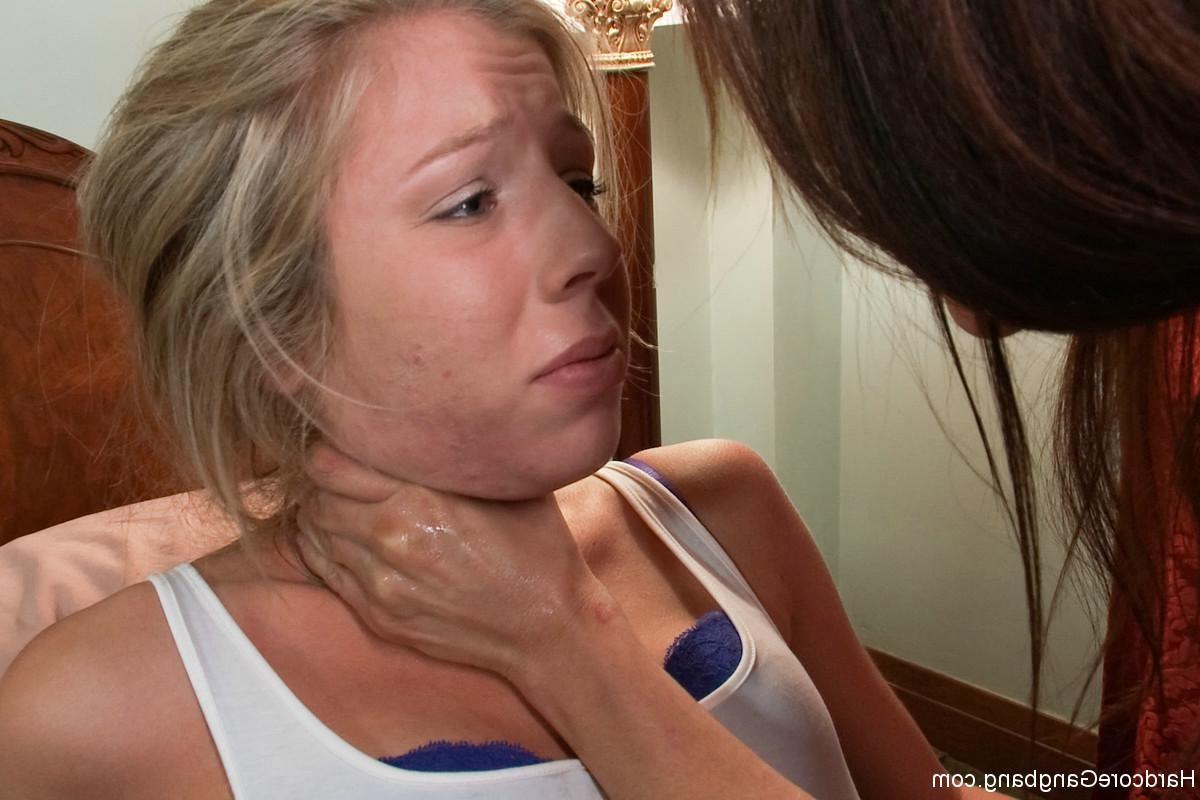 24P Gangbang double penetration fisting squirting strapon fucking lesbian sex 5 guy 
