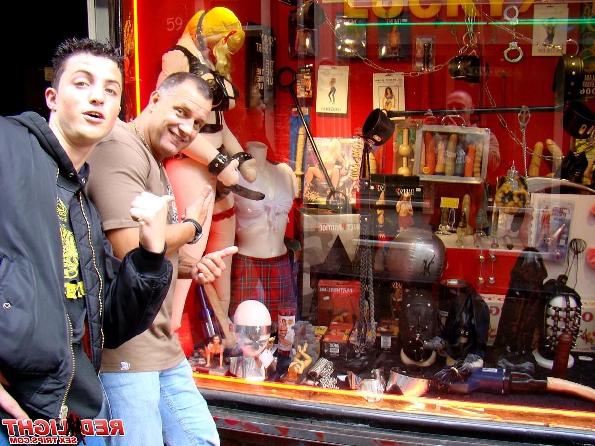14P Naughty exotic latina hooker gives a tourist a great time