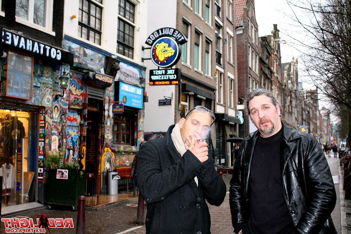 14P Horny tourist wants to fuck an exotic prostitute