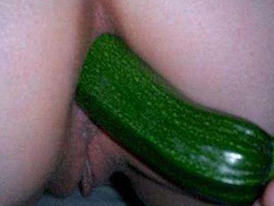 16P Nice and hot pictures of horny bitches getting fucked in their tight buttholes