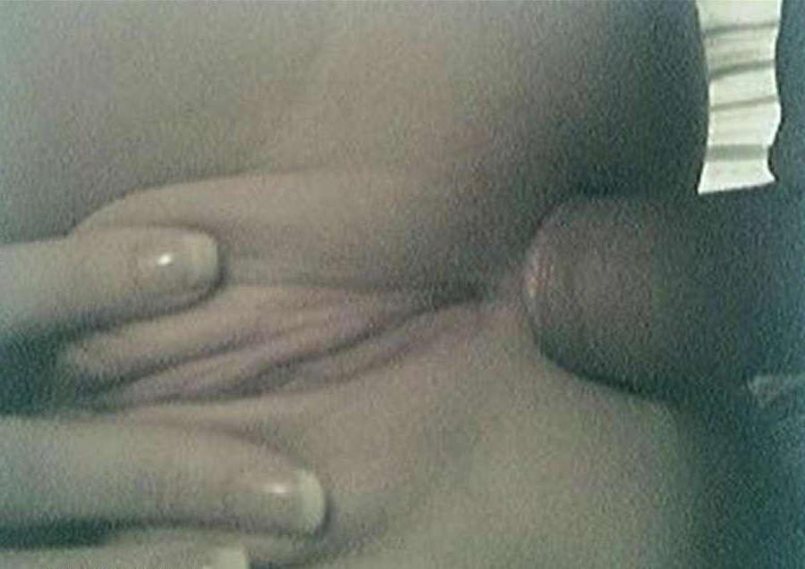 16P Picture set of various amateur horny bitches who got their assholes fucked