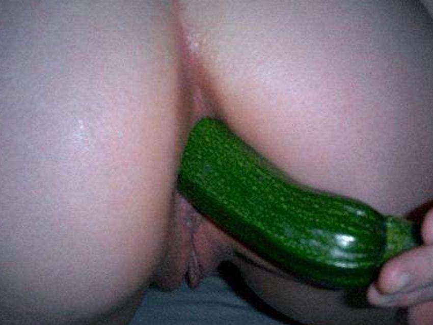 16P Wild and hot pictures of amateur bitches' assholes that got nailed